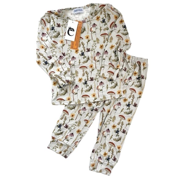 🇨🇦 Little Eyes Floral Forage Bamboo Kids Pyjama Set - Picture 1 of 5